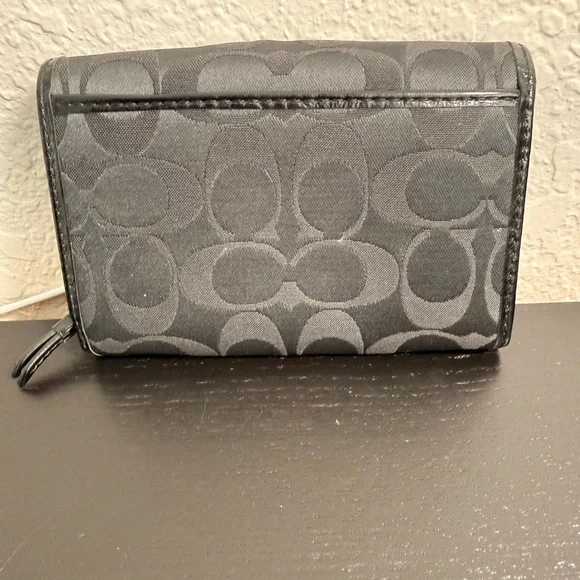 Coach Black and Gray Signature Wallet - Picture 5 of 6